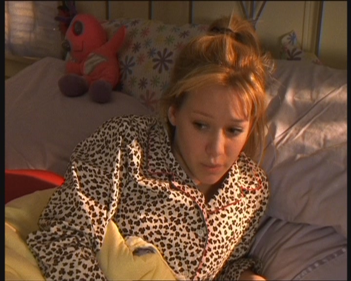 DailyDuff-dot-org_LizzieMcGuire-WorkingGirl0805.jpg