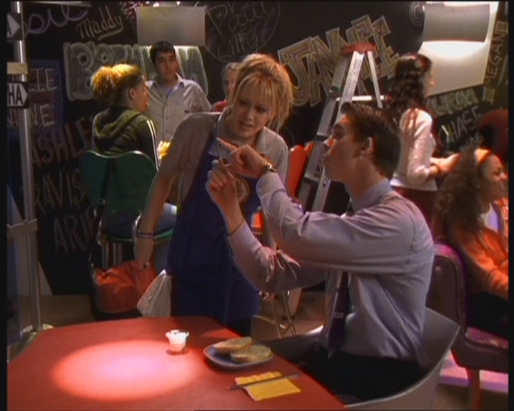 DailyDuff-dot-org_LizzieMcGuire-WorkingGirl0899.jpg