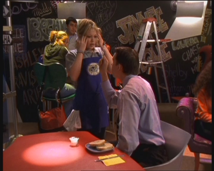 DailyDuff-dot-org_LizzieMcGuire-WorkingGirl0905.jpg