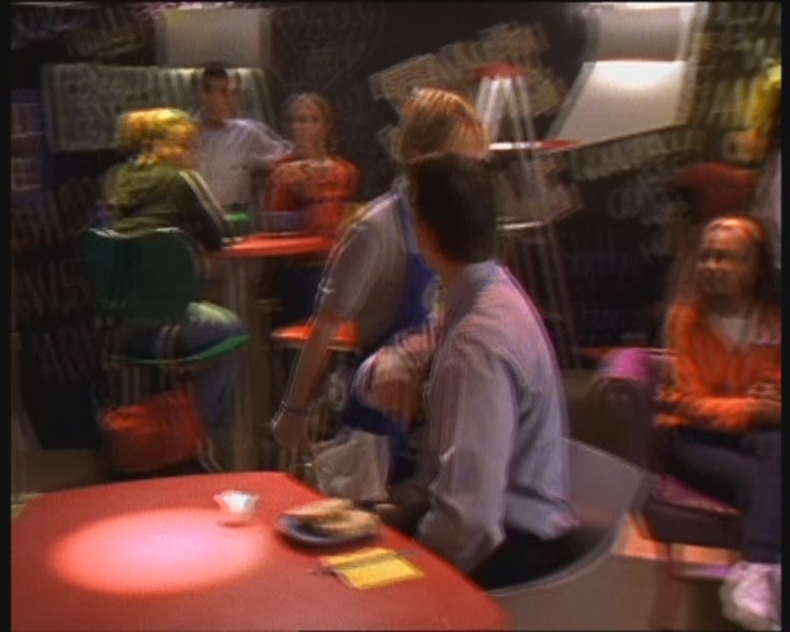 DailyDuff-dot-org_LizzieMcGuire-WorkingGirl0906.jpg