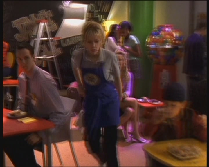 DailyDuff-dot-org_LizzieMcGuire-WorkingGirl0907.jpg
