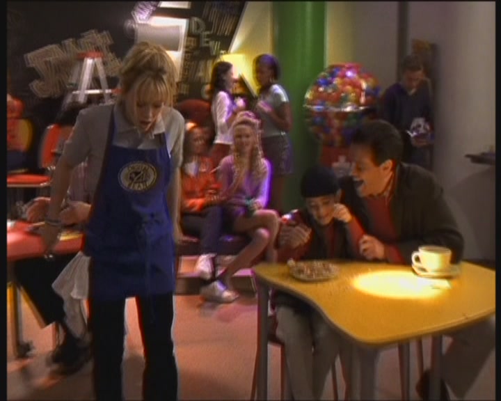 DailyDuff-dot-org_LizzieMcGuire-WorkingGirl0908.jpg