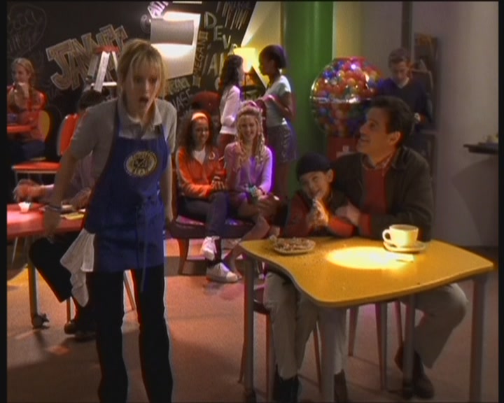 DailyDuff-dot-org_LizzieMcGuire-WorkingGirl0909.jpg