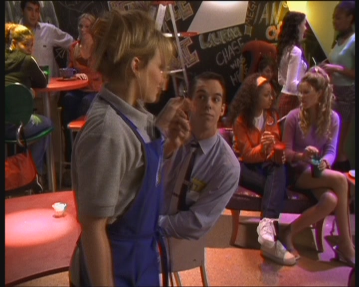 DailyDuff-dot-org_LizzieMcGuire-WorkingGirl0925.jpg