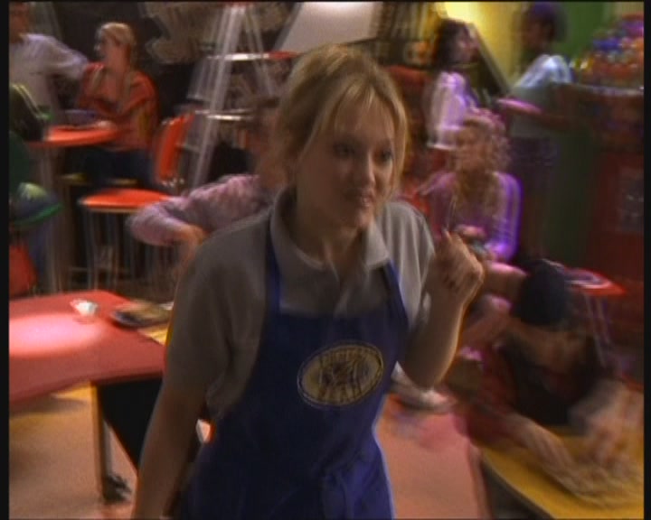 DailyDuff-dot-org_LizzieMcGuire-WorkingGirl0926.jpg