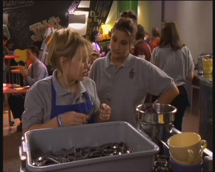 DailyDuff-dot-org_LizzieMcGuire-WorkingGirl0931.jpg