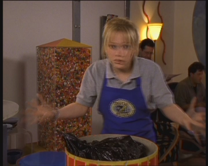 DailyDuff-dot-org_LizzieMcGuire-WorkingGirl0949.jpg
