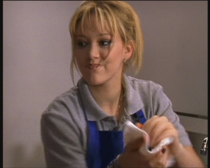 DailyDuff-dot-org_LizzieMcGuire-WorkingGirl0972.jpg