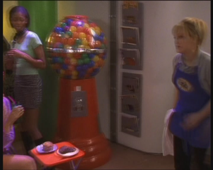 DailyDuff-dot-org_LizzieMcGuire-WorkingGirl0976.jpg