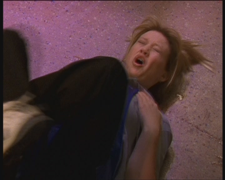 DailyDuff-dot-org_LizzieMcGuire-WorkingGirl0978.jpg