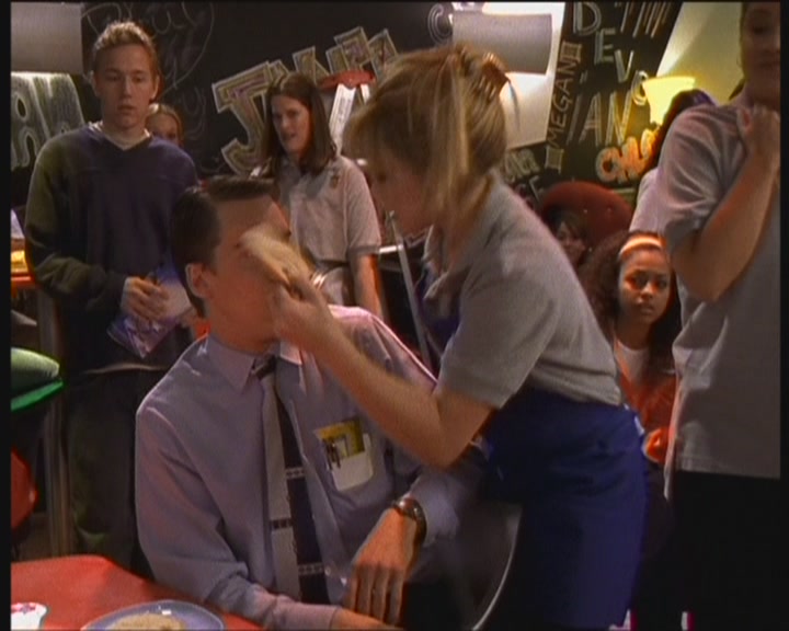 DailyDuff-dot-org_LizzieMcGuire-WorkingGirl1014.jpg