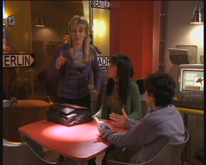 DailyDuff-dot-org_LizzieMcGuire-WorkingGirl1254.jpg