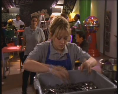 DailyDuff-dot-org_LizzieMcGuire-WorkingGirl0928.jpg