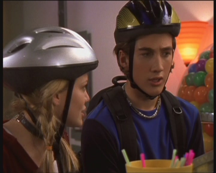 DailyDuff-dot-org_LizzieMcGuire-AndTheWinnerIs0533.jpg DailyDuff-dot-org_LizzieMcGuire-AndTheWinnerIs0533.jpg