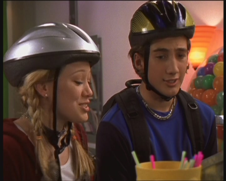 DailyDuff-dot-org_LizzieMcGuire-AndTheWinnerIs0541.jpg