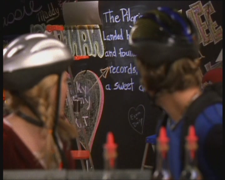 DailyDuff-dot-org_LizzieMcGuire-AndTheWinnerIs0549.jpg DailyDuff-dot-org_LizzieMcGuire-AndTheWinnerIs0549.jpg