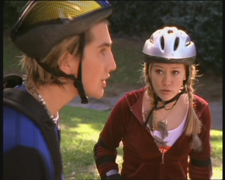 DailyDuff-dot-org_LizzieMcGuire-AndTheWinnerIs1095.jpg