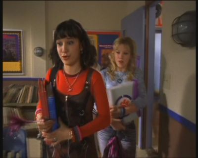 DailyDuff-dot-org_LizzieMcGuire-AndTheWinnerIs0002.jpg