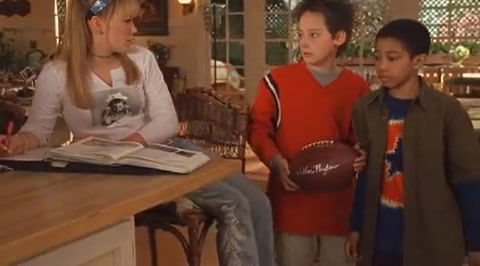 DailyDuff-dot-org_LizzieMcGuire-2x07TheLongestYard0220.jpg DailyDuff-dot-org_LizzieMcGuire-2x07TheLongestYard0220.jpg