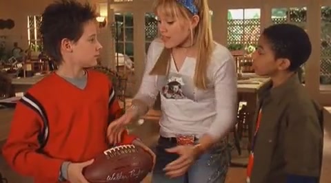 DailyDuff-dot-org_LizzieMcGuire-2x07TheLongestYard0224.jpg DailyDuff-dot-org_LizzieMcGuire-2x07TheLongestYard0224.jpg