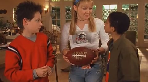 DailyDuff-dot-org_LizzieMcGuire-2x07TheLongestYard0236.jpg DailyDuff-dot-org_LizzieMcGuire-2x07TheLongestYard0236.jpg