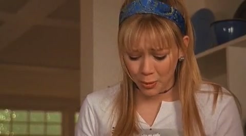 DailyDuff-dot-org_LizzieMcGuire-2x07TheLongestYard0299.jpg DailyDuff-dot-org_LizzieMcGuire-2x07TheLongestYard0299.jpg