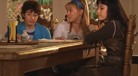 DailyDuff-dot-org_LizzieMcGuire-2x07TheLongestYard0328.jpg DailyDuff-dot-org_LizzieMcGuire-2x07TheLongestYard0328.jpg