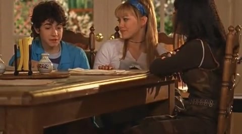 DailyDuff-dot-org_LizzieMcGuire-2x07TheLongestYard0329.jpg DailyDuff-dot-org_LizzieMcGuire-2x07TheLongestYard0329.jpg