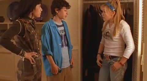 DailyDuff-dot-org_LizzieMcGuire-2x07TheLongestYard0350.jpg DailyDuff-dot-org_LizzieMcGuire-2x07TheLongestYard0350.jpg