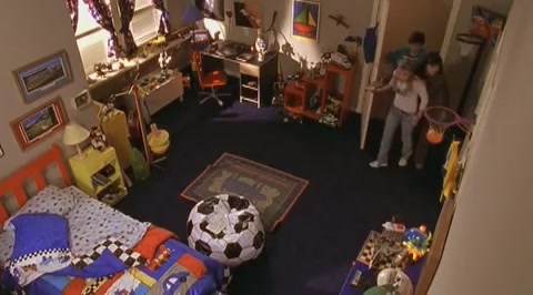 DailyDuff-dot-org_LizzieMcGuire-2x07TheLongestYard0359.jpg DailyDuff-dot-org_LizzieMcGuire-2x07TheLongestYard0359.jpg