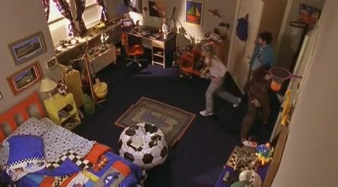 DailyDuff-dot-org_LizzieMcGuire-2x07TheLongestYard0360.jpg DailyDuff-dot-org_LizzieMcGuire-2x07TheLongestYard0360.jpg