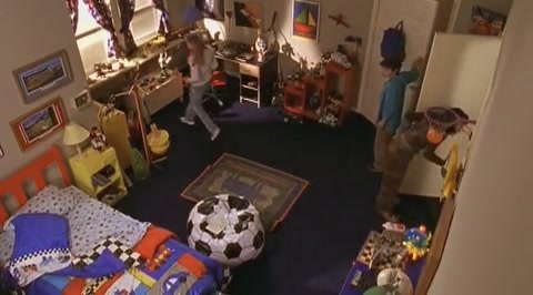 DailyDuff-dot-org_LizzieMcGuire-2x07TheLongestYard0361.jpg DailyDuff-dot-org_LizzieMcGuire-2x07TheLongestYard0361.jpg