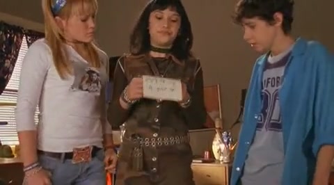 DailyDuff-dot-org_LizzieMcGuire-2x07TheLongestYard0365.jpg DailyDuff-dot-org_LizzieMcGuire-2x07TheLongestYard0365.jpg