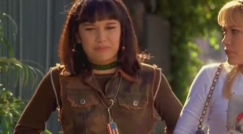 DailyDuff-dot-org_LizzieMcGuire-2x07TheLongestYard0649.jpg DailyDuff-dot-org_LizzieMcGuire-2x07TheLongestYard0649.jpg