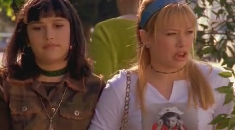 DailyDuff-dot-org_LizzieMcGuire-2x07TheLongestYard0665.jpg DailyDuff-dot-org_LizzieMcGuire-2x07TheLongestYard0665.jpg