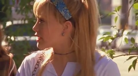 DailyDuff-dot-org_LizzieMcGuire-2x07TheLongestYard0671.jpg DailyDuff-dot-org_LizzieMcGuire-2x07TheLongestYard0671.jpg