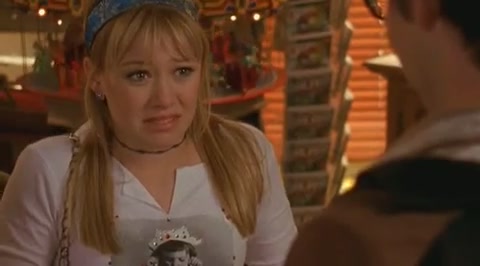 DailyDuff-dot-org_LizzieMcGuire-2x07TheLongestYard0905.jpg DailyDuff-dot-org_LizzieMcGuire-2x07TheLongestYard0905.jpg