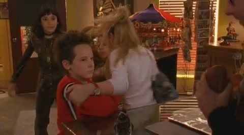 DailyDuff-dot-org_LizzieMcGuire-2x07TheLongestYard0911.jpg DailyDuff-dot-org_LizzieMcGuire-2x07TheLongestYard0911.jpg