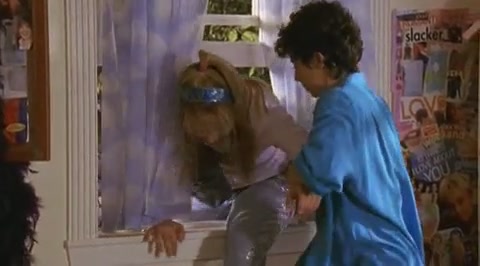 DailyDuff-dot-org_LizzieMcGuire-2x07TheLongestYard0976.jpg DailyDuff-dot-org_LizzieMcGuire-2x07TheLongestYard0976.jpg