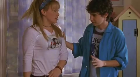 DailyDuff-dot-org_LizzieMcGuire-2x07TheLongestYard0979.jpg DailyDuff-dot-org_LizzieMcGuire-2x07TheLongestYard0979.jpg