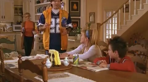 DailyDuff-dot-org_LizzieMcGuire-2x07TheLongestYard1029.jpg DailyDuff-dot-org_LizzieMcGuire-2x07TheLongestYard1029.jpg