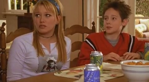 DailyDuff-dot-org_LizzieMcGuire-2x07TheLongestYard1075.jpg DailyDuff-dot-org_LizzieMcGuire-2x07TheLongestYard1075.jpg