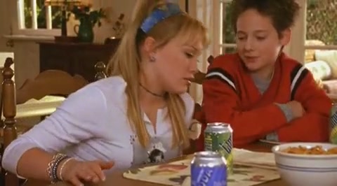 DailyDuff-dot-org_LizzieMcGuire-2x07TheLongestYard1141.jpg DailyDuff-dot-org_LizzieMcGuire-2x07TheLongestYard1141.jpg