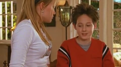 DailyDuff-dot-org_LizzieMcGuire-2x07TheLongestYard1146.jpg DailyDuff-dot-org_LizzieMcGuire-2x07TheLongestYard1146.jpg