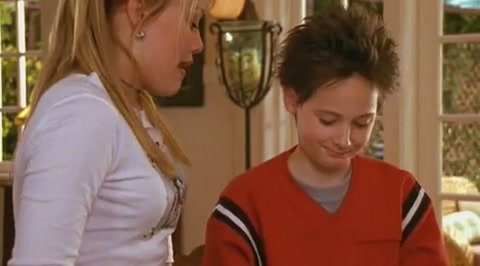 DailyDuff-dot-org_LizzieMcGuire-2x07TheLongestYard1149.jpg DailyDuff-dot-org_LizzieMcGuire-2x07TheLongestYard1149.jpg