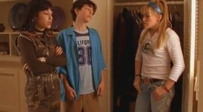 DailyDuff-dot-org_LizzieMcGuire-2x07TheLongestYard0353.jpg