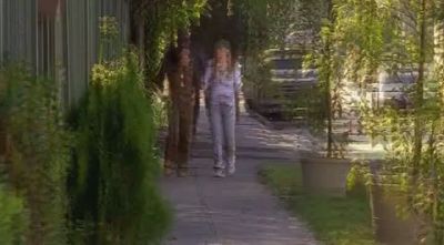 DailyDuff-dot-org_LizzieMcGuire-2x07TheLongestYard0638.jpg
