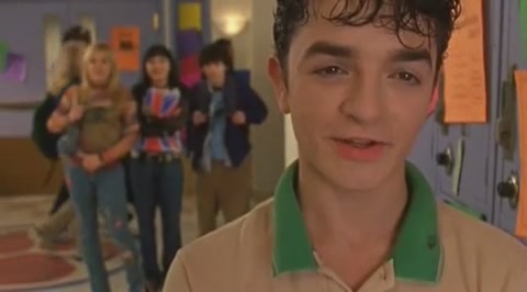 DailyDuff-dot-org_LizzieMcGuire-2x08JustFriends0002.jpg