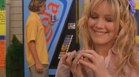 DailyDuff-dot-org_LizzieMcGuire-2x08JustFriends0589.jpg DailyDuff-dot-org_LizzieMcGuire-2x08JustFriends0589.jpg