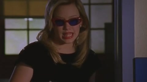 DailyDuff-dot-org_LizzieMcGuire-2x08JustFriends0750.jpg DailyDuff-dot-org_LizzieMcGuire-2x08JustFriends0750.jpg